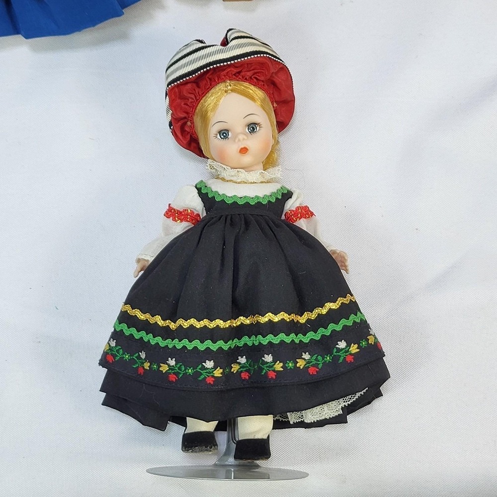 Madame Alexander Dolls Lot 5 Betsy Ross Finland Sweden Netherlands - Picture 14 of 16